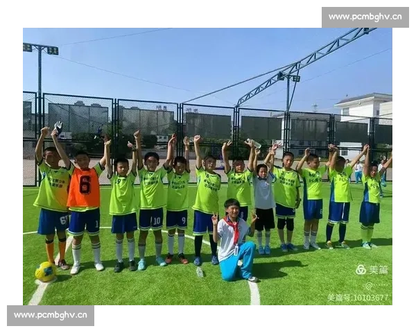 激情绿茵争辉煌 足球少年逐梦未来 共同见证梦想启航